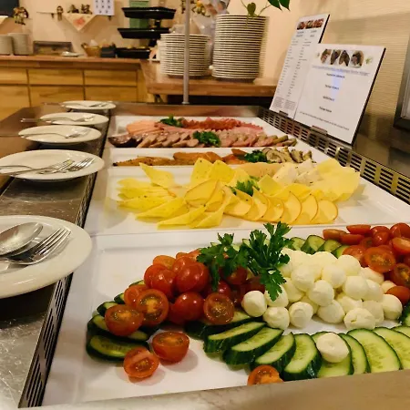 Akademiehotel Отель 2*