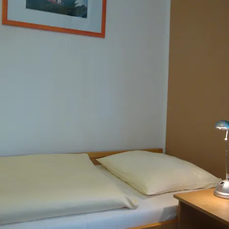 Akademiehotel ホテル