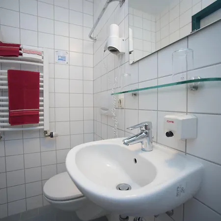 Akademiehotel Hotel 2*