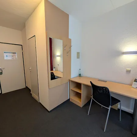 Akademiehotel ホテル