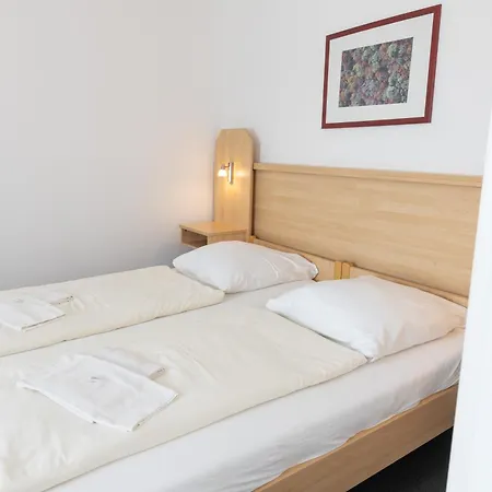 Akademiehotel 2*