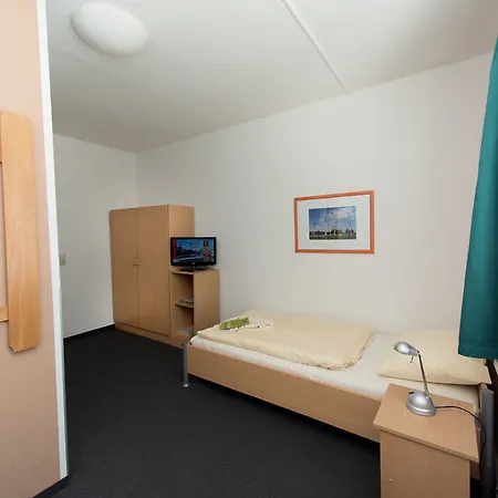 Akademiehotel Отель Ена