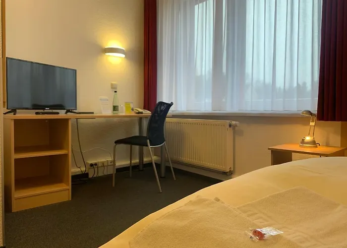 Otel Akademiehotel 2*