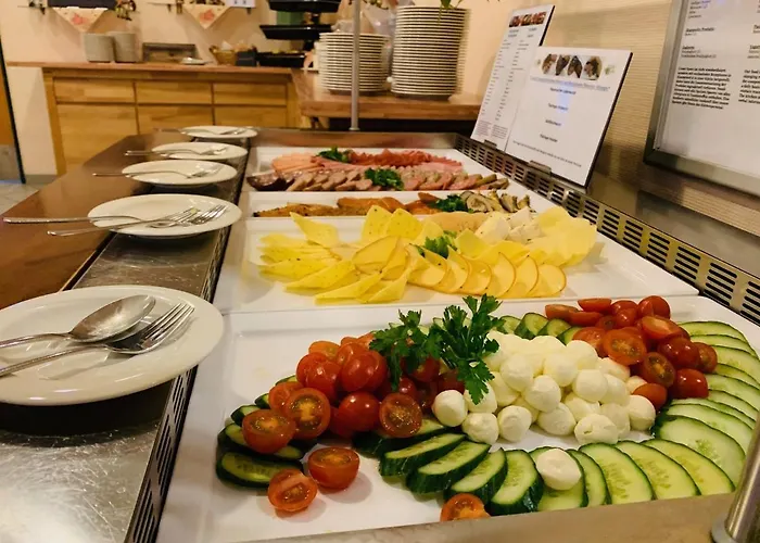 Akademiehotel Otel 2*