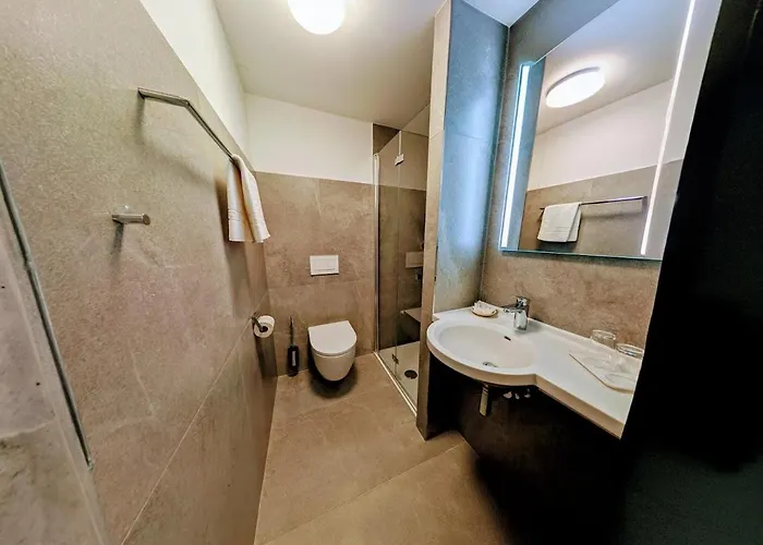 Akademiehotel Hotel 2*