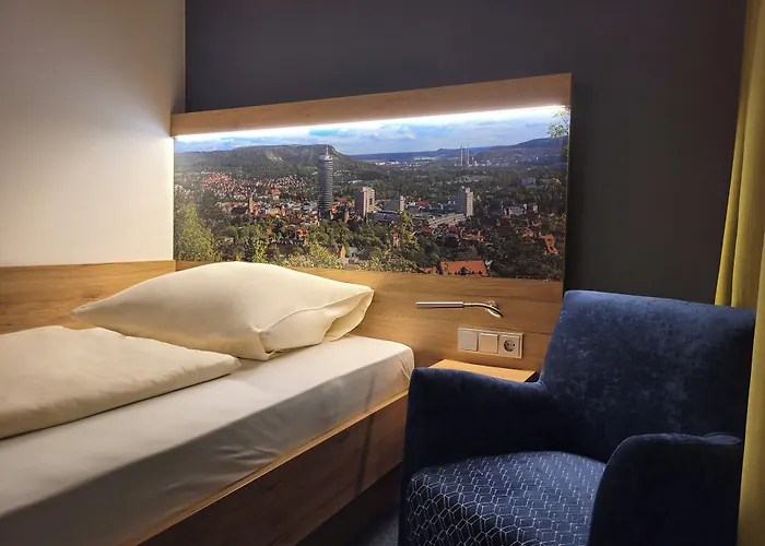 Otel Akademiehotel 2*